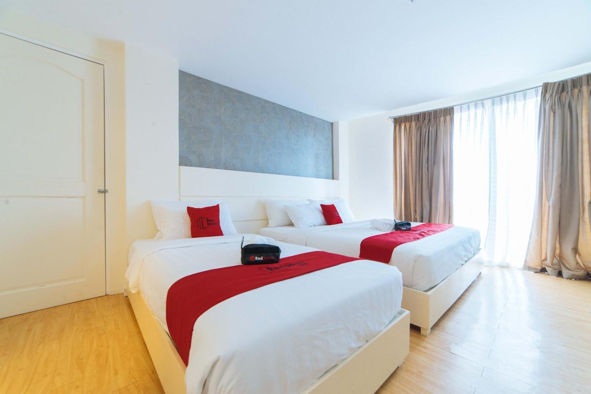 Reddoorz Plus At Hotel Metro Kalibo Εξωτερικό φωτογραφία