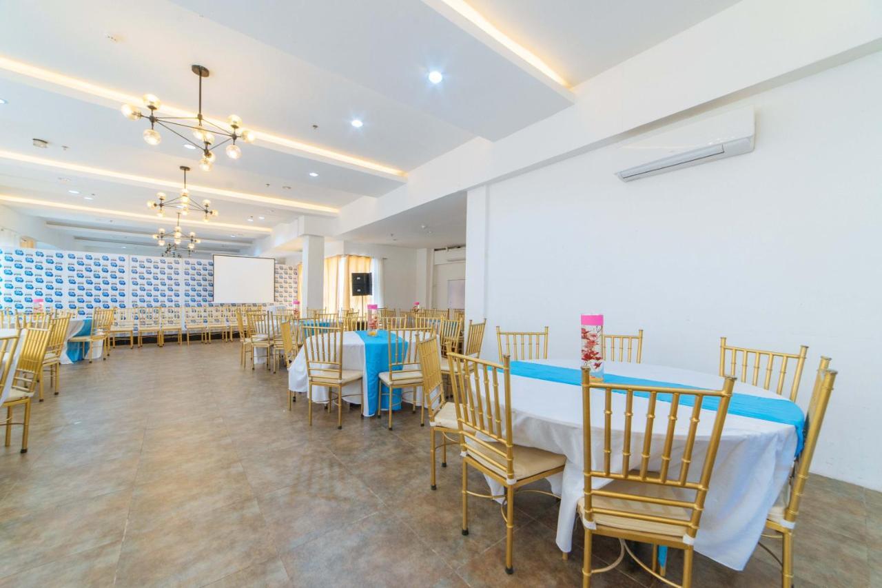 Reddoorz Plus At Hotel Metro Kalibo Εξωτερικό φωτογραφία